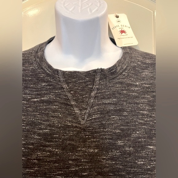 AGAVE DENIM Gray long sleeve sweater.  NWT - Picture 2 of 13